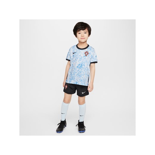 Trzyczęściowy strój piłkarski dla małych dzieci Nike Portugalia Stadium 2024 (wersja wyjazdowa) – replika - Biel ze sklepu Nike poland w kategorii Komplety chłopięce - zdjęcie 170947603