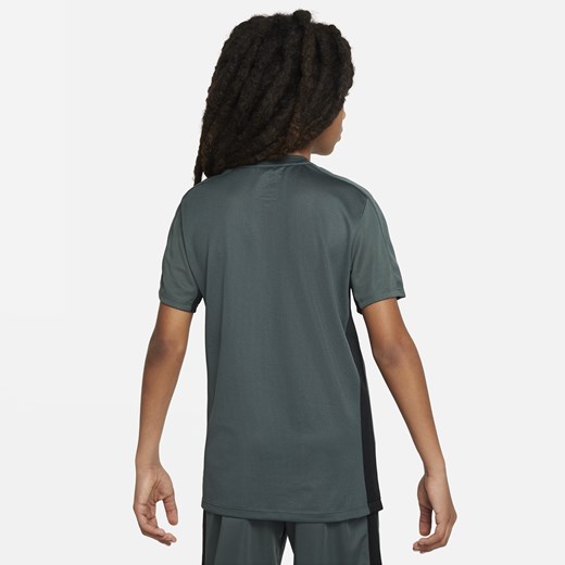 Zielony t-shirt chłopięce Nike z krótkim rękawem 