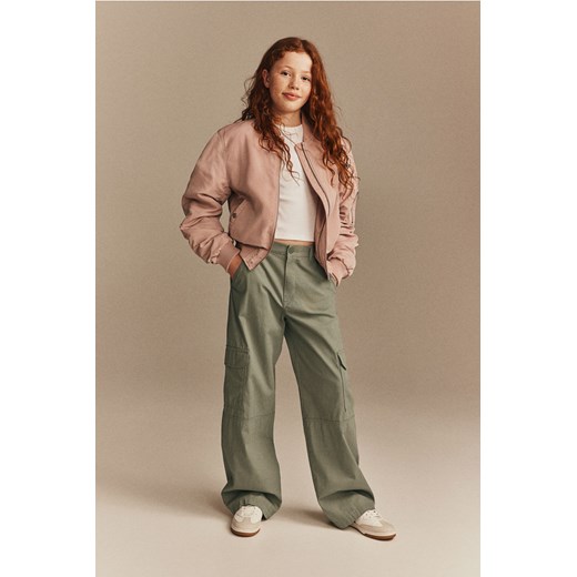 H & M - Szerokie spodnie cargo - Zielony ze sklepu H&M w kategorii Spodnie dziewczęce - zdjęcie 170948661
