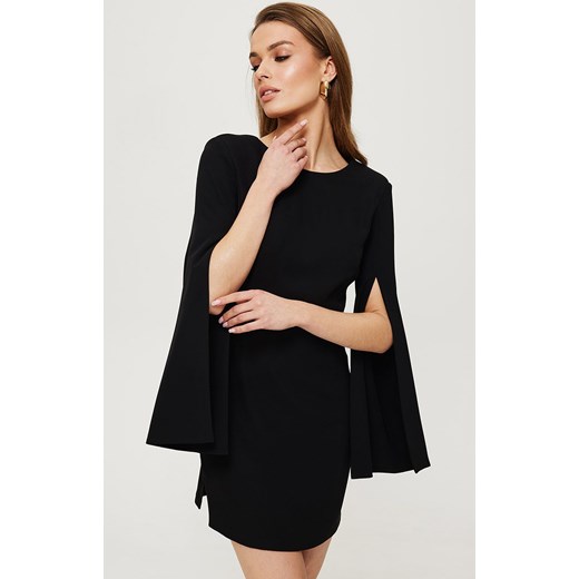 Sukienka z rozciętymi rękawami czarna K190, Kolor czarny, Rozmiar L, makover ze sklepu Primodo w kategorii Sukienki - zdjęcie 170997841