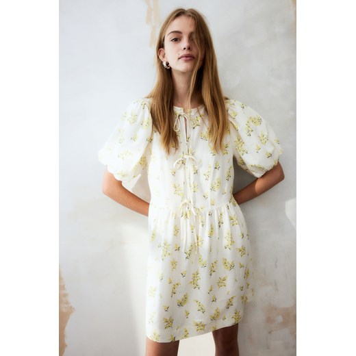 Sukienka H & M oversize na wiosnę 
