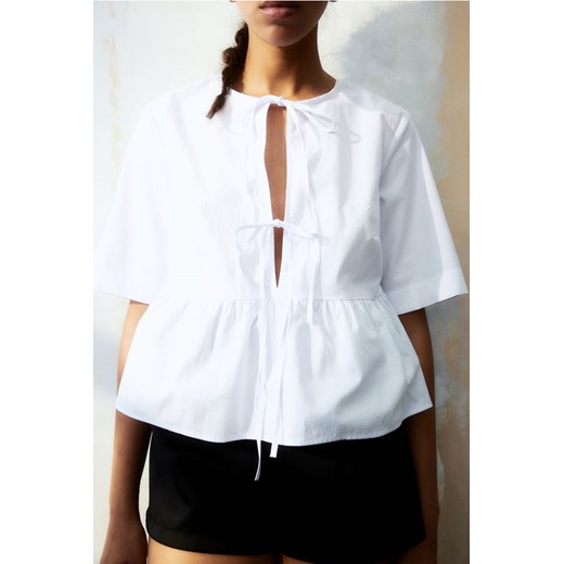 H & M - Popelinowa bluzka z wiązaniami - Biały ze sklepu H&M w kategorii Bluzki damskie - zdjęcie 171032954