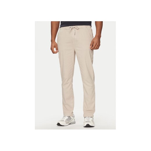 Pepe Jeans Spodnie dresowe Gymdigo Pull On Pant PM211692 Beżowy Regular Fit ze sklepu MODIVO w kategorii Spodnie męskie - zdjęcie 171042063