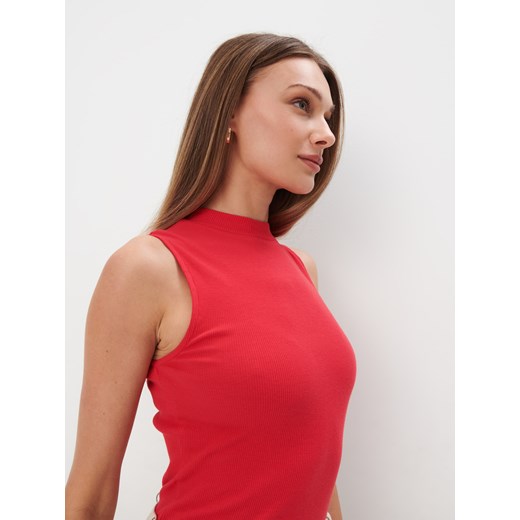 Mohito - Prążkowany czerwony top - czerwony ze sklepu Mohito w kategorii Bluzki damskie - zdjęcie 171147833