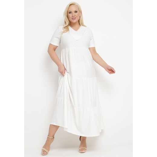 Biała Rozkloszowana Sukienka z Krótkim Rękawem i Ozdobnymi Haftami Guletta ze sklepu Born2be Odzież w kategorii Sukienki - zdjęcie 171153312