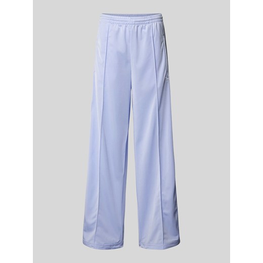 Spodnie treningowe o kroju regular fit z wyhaftowanym logo model ‘FIREBIRD’ ze sklepu Peek&Cloppenburg  w kategorii Spodnie damskie - zdjęcie 171153701