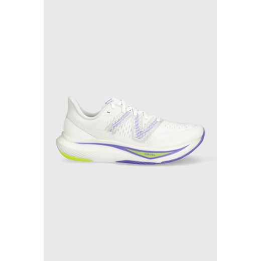 New Balance buty do biegania FuelCell Rebel v3 kolor biały ze sklepu ANSWEAR.com w kategorii Buty sportowe damskie - zdjęcie 171157922