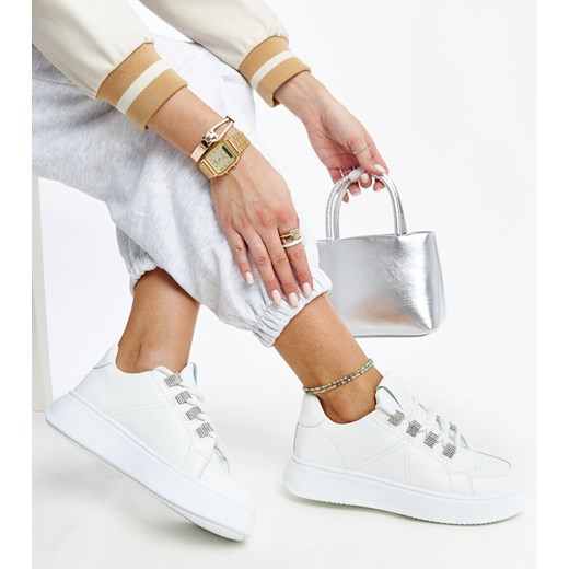 Białe sneakersy na grubej podeszwie Walida ze sklepu gemre w kategorii Buty sportowe damskie - zdjęcie 171165002