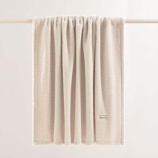 KOC NARZUTA BOUCLE - BEŻOWY JASNY 200x220 Room99 One Size Room99
