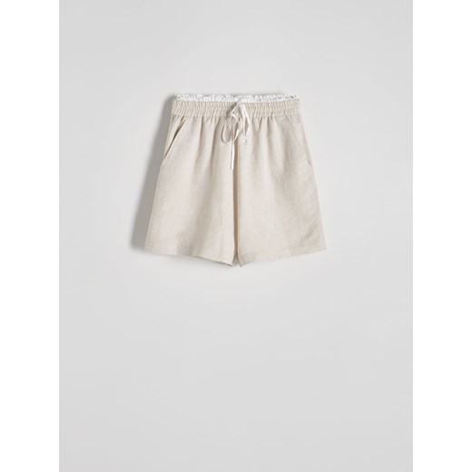 Reserved - Szorty z kontrastową lamówką - kremowy Reserved XL Reserved