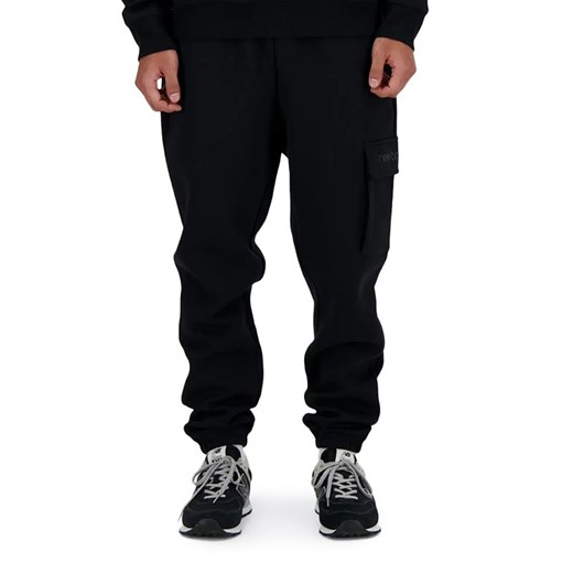 Spodnie New Balance MP41553BK - czarne ze sklepu streetstyle24.pl w kategorii Spodnie męskie - zdjęcie 171166640