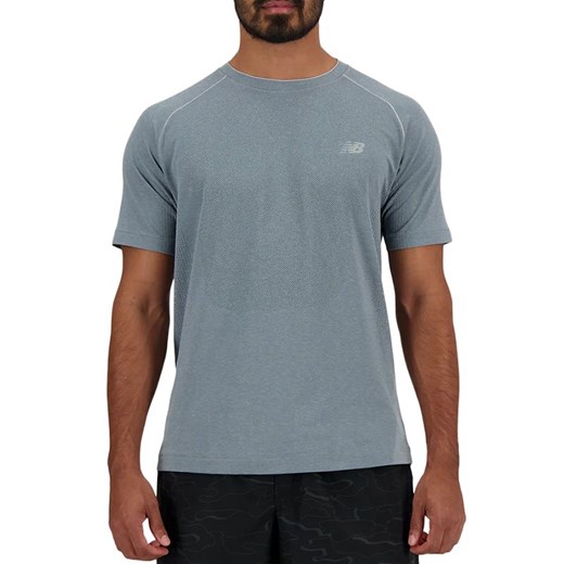 Koszulka New Balance MT41080AG - szara ze sklepu streetstyle24.pl w kategorii T-shirty męskie - zdjęcie 171166641