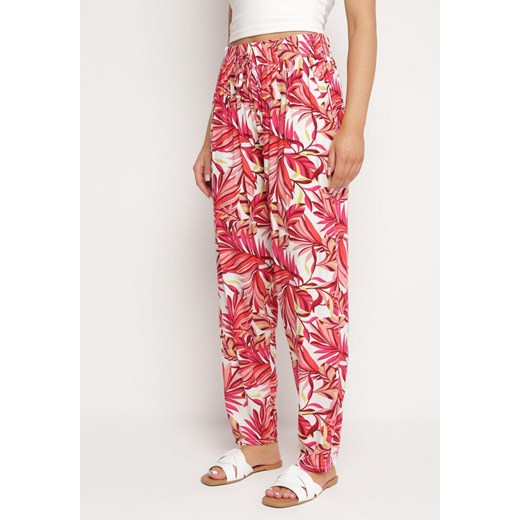 Różowe Spodnie z Wiskozy we Florystyczny Print z Gumką w Talii Btella XL/XXL promocyjna cena Born2be Odzież