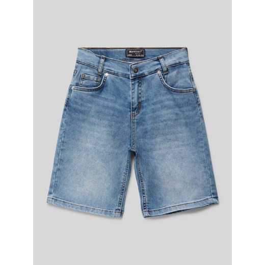 Szorty jeansowe o kroju relaxed fit z naszywką z logo z tyłu ze sklepu Peek&Cloppenburg  w kategorii Spodenki chłopięce - zdjęcie 171174110
