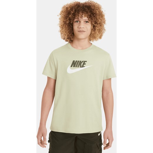 T-shirt dla dużych dzieci (dziewcząt) Nike Sportswear - Zieleń ze sklepu Nike poland w kategorii T-shirty chłopięce - zdjęcie 171174300