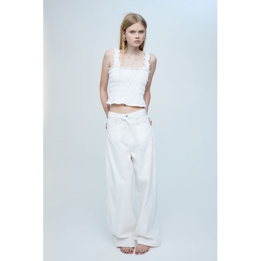 H & M - Krótki top z elastycznym marszczeniem - Biały ze sklepu H&M w kategorii Bluzki damskie - zdjęcie 171174973
