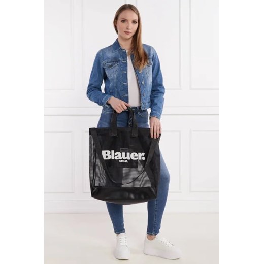 Czarna shopper bag Blauer USA mieszcząca a7 