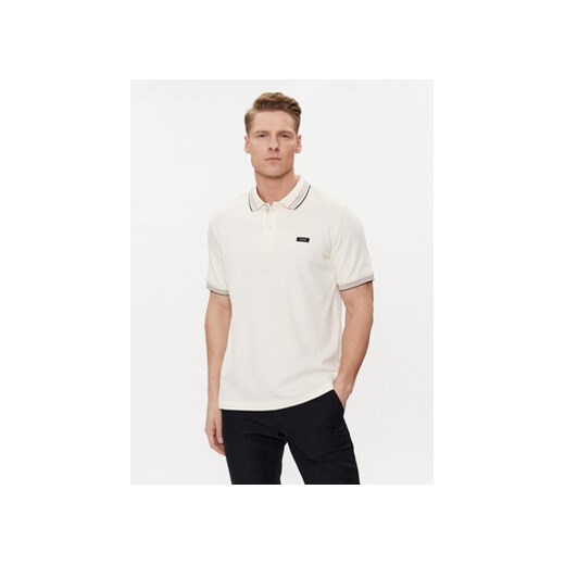 Calvin Klein Polo K10K112469 Écru Regular Fit ze sklepu MODIVO w kategorii T-shirty męskie - zdjęcie 171182483