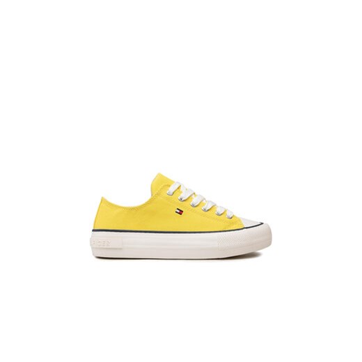 Tommy Hilfiger Trampki Low Cut Lace-Up Sneaker T3A4-32118-0890 S Żółty ze sklepu MODIVO w kategorii Trampki dziecięce - zdjęcie 171183291