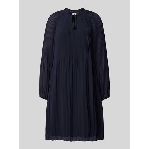 Sukienka o długości do kolan w jednolitym kolorze z plisami ze sklepu Peek&Cloppenburg  w kategorii Sukienki - zdjęcie 171188850