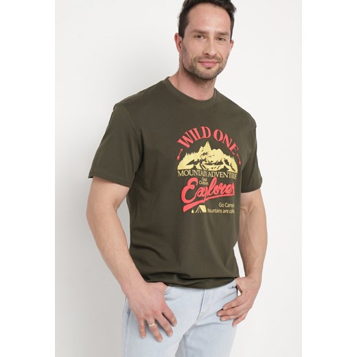 Zielona  Bawełniana Koszulka z Krótkim Rękawem i Nadrukiem Ronneli ze sklepu Born2be Odzież w kategorii T-shirty męskie - zdjęcie 171192022