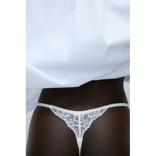 H & M - Koronkowe figi thong 3-pak - Biały ze sklepu H&M w kategorii Majtki damskie - zdjęcie 171206860