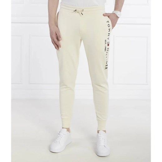 Tommy Hilfiger Spodnie dresowe | Regular Fit ze sklepu Gomez Fashion Store w kategorii Spodnie męskie - zdjęcie 171210320