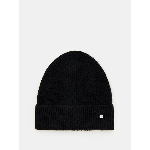 Mohito - Czarna czapka basic - czarny ze sklepu Mohito w kategorii Czapki zimowe damskie - zdjęcie 171215743