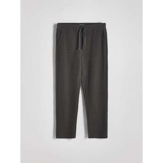 Reserved - Spodnie ze strukturalnej dzianiny - ciemnoszary ze sklepu Reserved w kategorii Spodnie męskie - zdjęcie 171219413