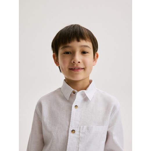 Reserved - Koszula z lnem - biały ze sklepu Reserved w kategorii Koszule chłopięce - zdjęcie 171219493