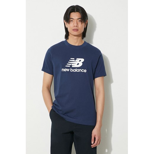 New Balance t-shirt bawełniany Sport Essentials męski kolor granatowy z nadrukiem MT41502NNY ze sklepu PRM w kategorii T-shirty męskie - zdjęcie 171220910