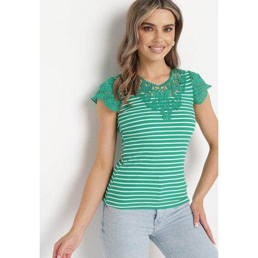 Zielony T-shirt z Bawełny z Koronką przy Dekolcie i Rękawach Alilama ze sklepu Born2be Odzież w kategorii Bluzki damskie - zdjęcie 171233371