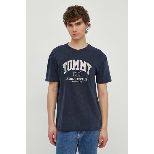 Tommy Jeans t-shirt bawełniany męski kolor granatowy z aplikacją DM0DM18557 ze sklepu ANSWEAR.com w kategorii T-shirty męskie - zdjęcie 171263220