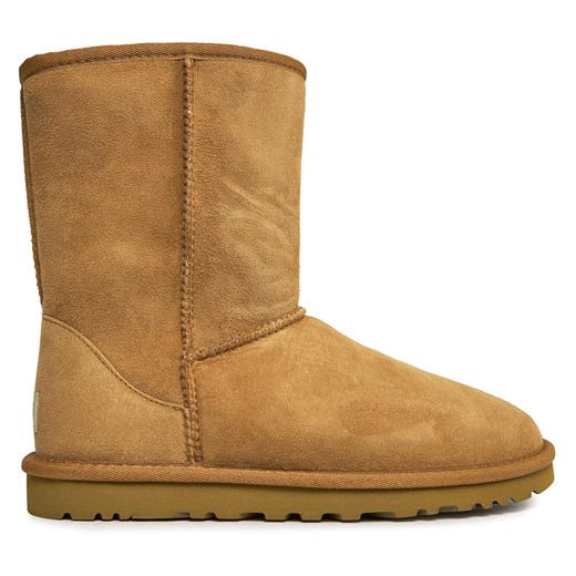 Śniegowce Ugg M Classic Short 5800 M/Che ze sklepu eobuwie.pl w kategorii Buty zimowe męskie - zdjęcie 171264304