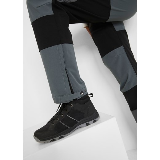 Spodnie softshell z poszerzanymi nogawkami, z materiału odpychającego wodę 50 bonprix