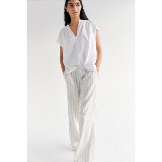 H & M - Bluzka z kapturkowym rękawem - Biały ze sklepu H&M w kategorii Bluzki damskie - zdjęcie 171299663