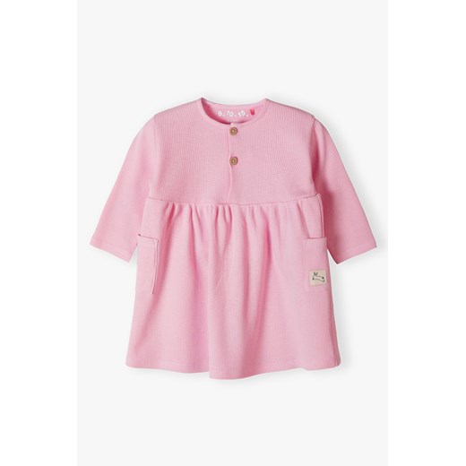 Różowa dzianinowa sukienka dla niemowlaka - 5.10.15. ze sklepu 5.10.15 w kategorii Sukienki niemowlęce - zdjęcie 171301800