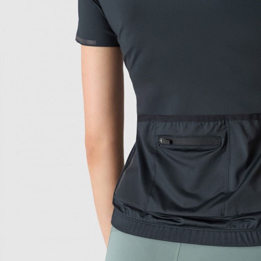 Bluzka damska czarna 4F z okrągłym dekoltem z krótkim rękawem w sportowym stylu 
