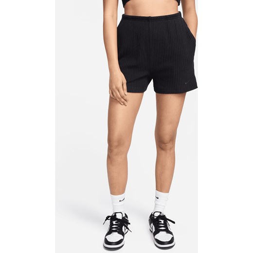 Damskie prążkowane spodenki z wysokim stanem Nike Sportswear Chill Knit 7,5 cm - Czerń ze sklepu Nike poland w kategorii Szorty - zdjęcie 171331620