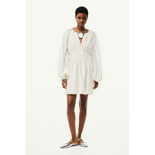 H & M - Sukienka oversize z wiązaniem - Biały H & M M H&M