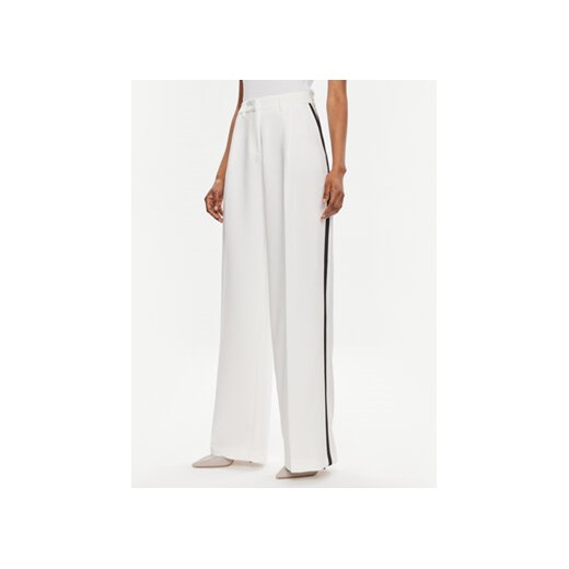 Maryley Spodnie materiałowe 24EB806/43BN Biały Wide Leg ze sklepu MODIVO w kategorii Spodnie damskie - zdjęcie 171344923