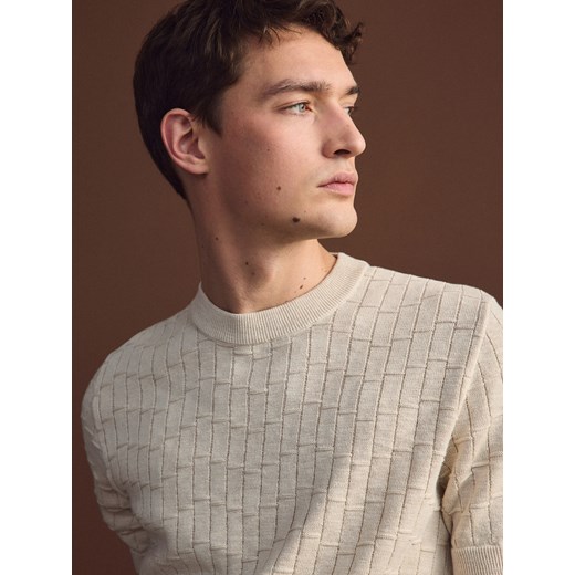 Reserved - Sweter ze strukturalnej dzianiny - beżowy ze sklepu Reserved w kategorii Swetry męskie - zdjęcie 171348951