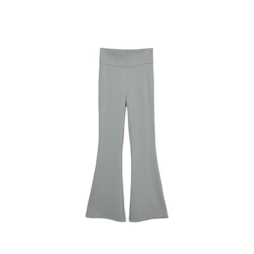 Cropp - Szare spodnie flare - szary ze sklepu Cropp w kategorii Spodnie damskie - zdjęcie 171350384