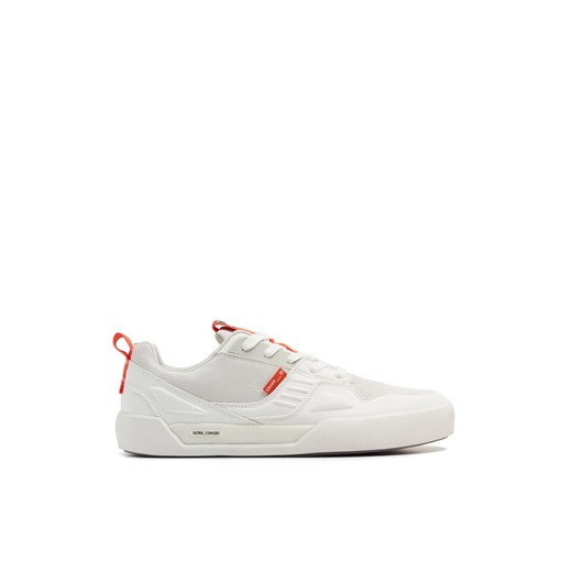 Cropp - Biało-pomarańczowe buty sportowe - biały ze sklepu Cropp w kategorii Buty sportowe męskie - zdjęcie 171350462