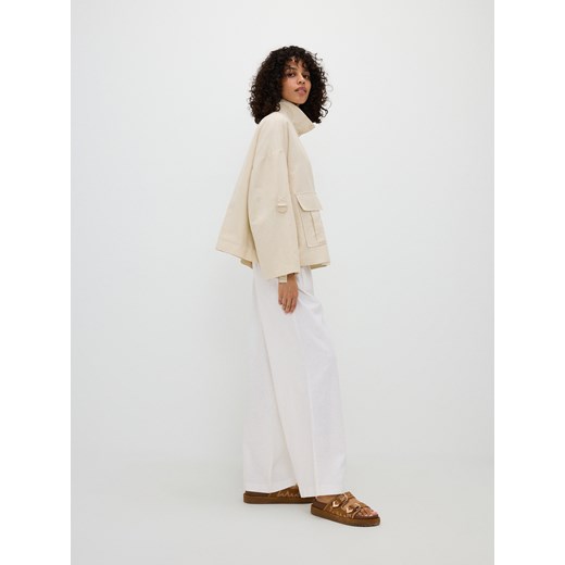 Reserved - Krótka kurtka z lnem - beżowy Reserved L Reserved