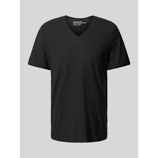 T-shirt z dekoltem w serek ze sklepu Peek&Cloppenburg  w kategorii T-shirty męskie - zdjęcie 171359382