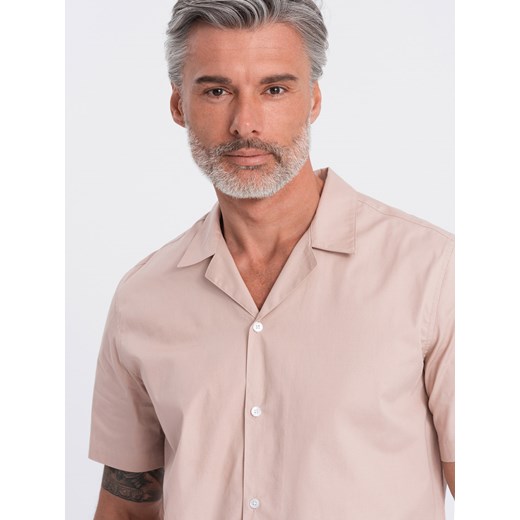 Męska koszula z krótkim rękawem i kubańskim kołnierzem - jasnobrązowa V6 OM-SHSS-0168 ze sklepu ombre w kategorii Koszule męskie - zdjęcie 171360341