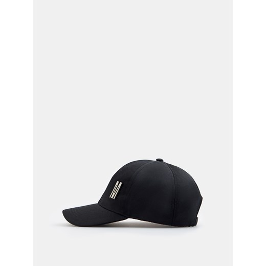Mohito - Czarna czapka z daszkiem - czarny ze sklepu Mohito w kategorii Czapki z daszkiem damskie - zdjęcie 171370541