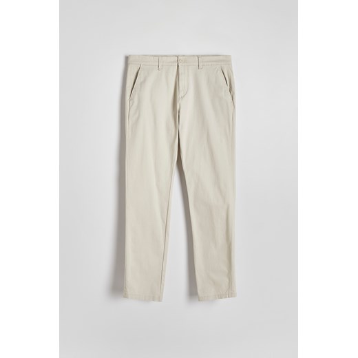 Reserved - Spodnie chino slim fit - złamana biel ze sklepu Reserved w kategorii Spodnie męskie - zdjęcie 171371483