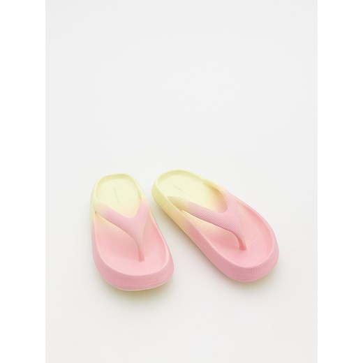 Klapki dziecięce Reserved bez zapięcia 